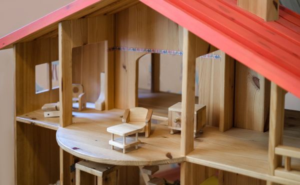 Doll House Assembly in Lehi